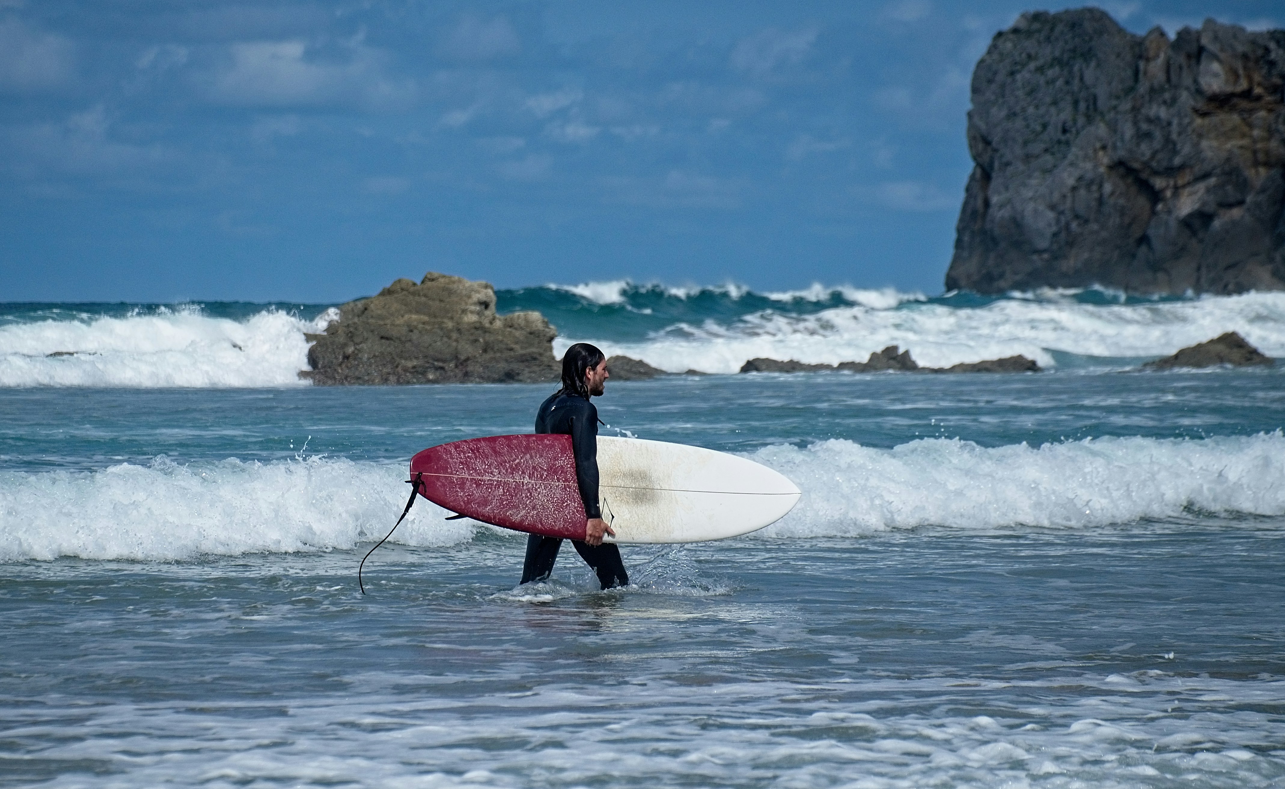 Surfing in Ericeira